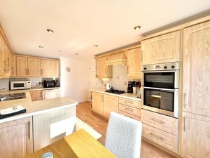 Photo 18- click for photo gallery